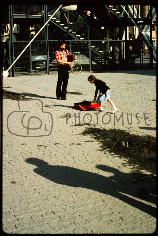 Romanian photographer photomuse stock photo Paris 1980